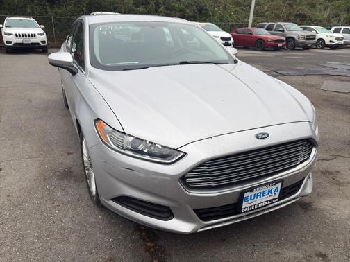 2016 Ford Fusion Hybrid S