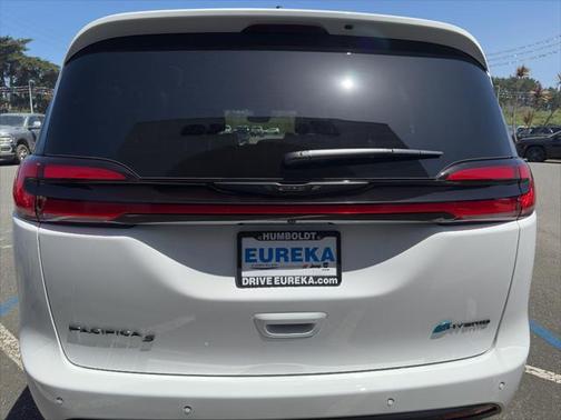 2025 Chrysler Pacifica Hybrid Premium S Appearance Pkg