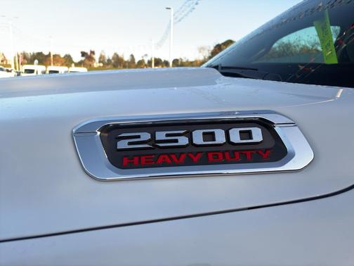 2020 RAM 2500 Big Horn Crew Cab 4X4 6'4' Box