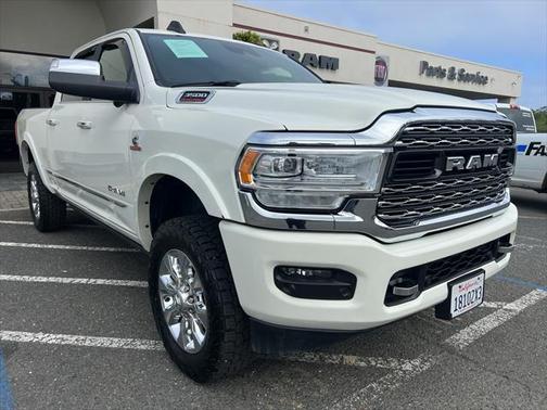 2019 RAM 3500 Limited Crew Cab 4x4 6'4' Box