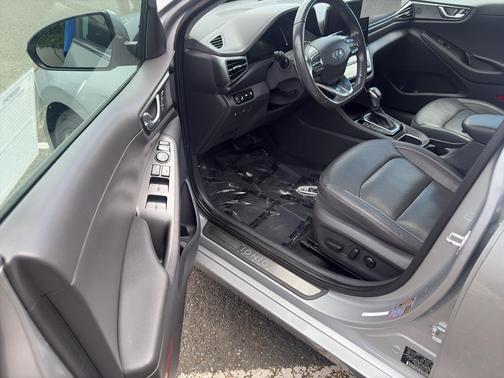 2020 Hyundai IONIQ Hybrid Limited