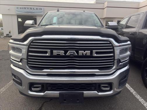 2020 RAM 3500 Laramie Crew Cab 4x4 8' Box