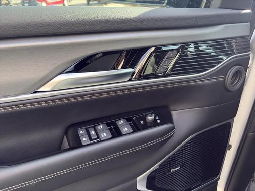 2026 Jeep Grand Wagoneer L Limited Reserve 4x4