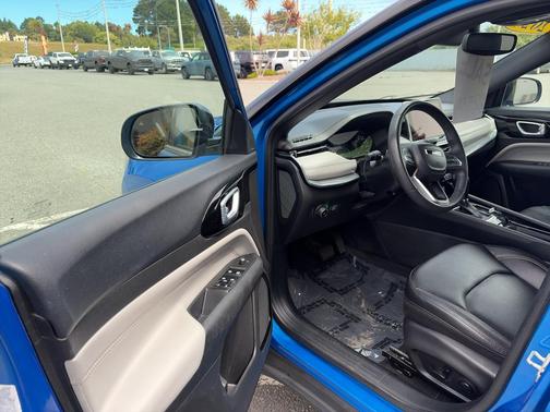 Hydro Blue Pearlcoat 2024 Jeep Compass Limited