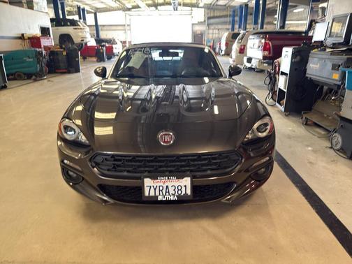 2017 FIAT 124 Spider Base