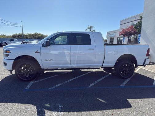 2025 RAM 2500 Laramie Crew Cab 4x4 6'4' Box