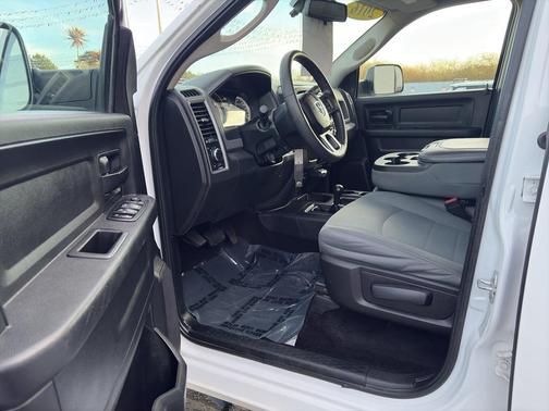 2016 RAM 3500 Tradesman