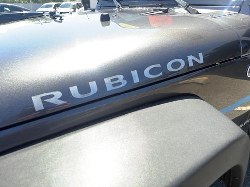 Granite Crystal Metallic Clearcoat 2017 Jeep Wrangler Rubicon
