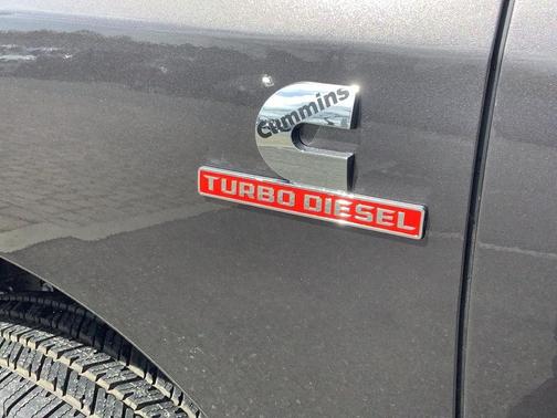 2025 RAM 2500 Big Horn Crew Cab 4x4 6'4' Box