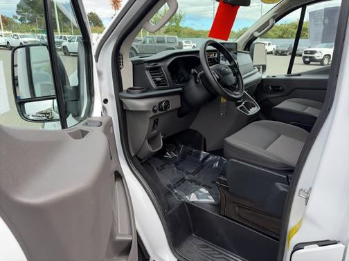 Oxford White 2023 Ford Transit-350 XLT