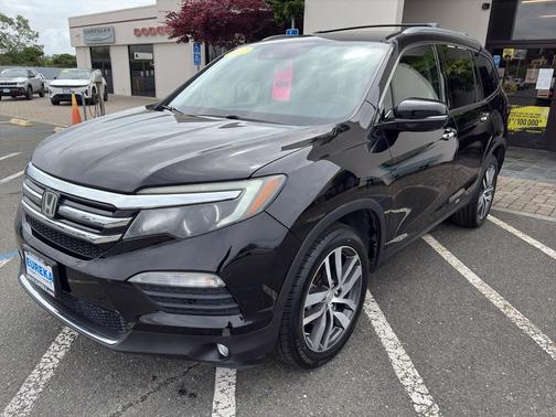 Crystal Black Pearl 2017 Honda Pilot Elite