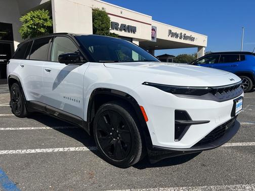 2025 Jeep Wagoneer S Launch Edition