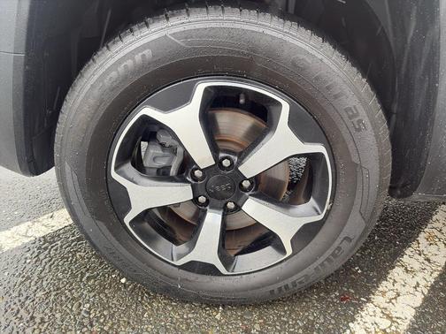 Alpine White Clearcoat 2019 Jeep Renegade Trailhawk