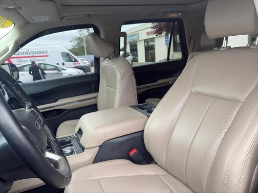 Dark Matter Metallic 2022 Ford Expedition XLT