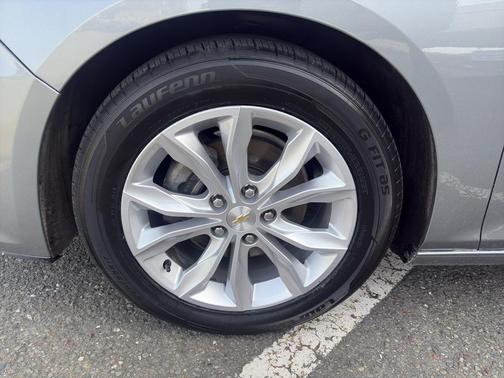 Sterling Gray Metallic 2023 Chevrolet Malibu FWD 1LT