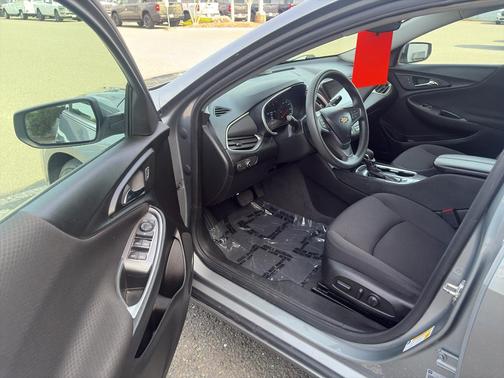 Sterling Gray Metallic 2023 Chevrolet Malibu FWD 1LT