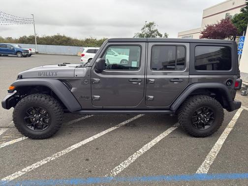 2024 Jeep Wrangler Willys
