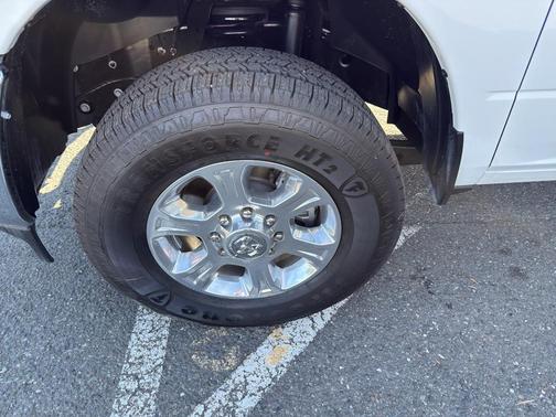 2025 RAM 2500 Big Horn Crew Cab 4x4 6'4' Box