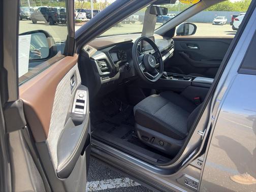 Gun Metallic 2023 Nissan Rogue SV