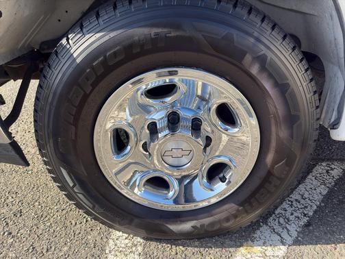 Summit White 2019 Chevrolet Express 3500 LT