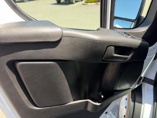 Bright White Clearcoat 2023 RAM ProMaster 2500 High Roof