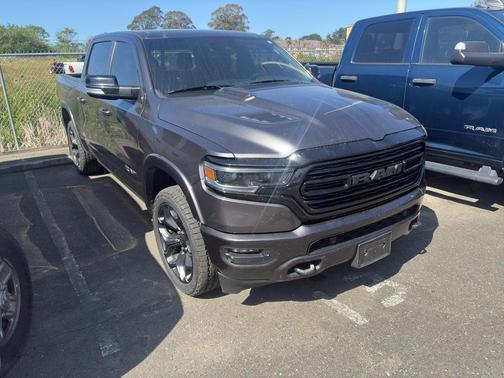 Granite Crystal Metallic Clearcoat 2022 RAM 1500 Limited