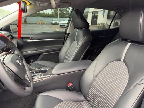 Midnight Black Metallic 2024 Toyota Camry SE