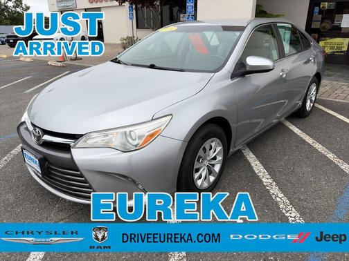 Celestial Silver Metallic 2016 Toyota Camry LE