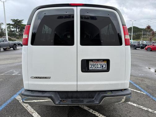 2017 Chevrolet Express 3500 LT