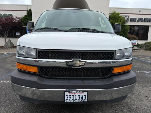 2017 Chevrolet Express 3500 LT