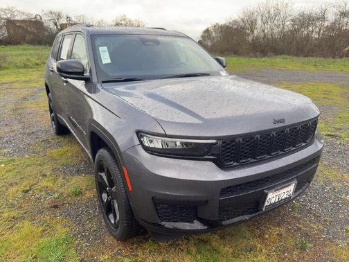 2023 Jeep Grand Cherokee L Altitude