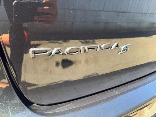 2020 Chrysler Pacifica Hybrid Limited