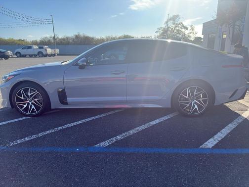 2022 Kia Stinger GT-Line