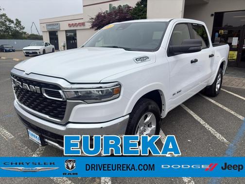 Bright White Clearcoat 2025 RAM 1500 Big Horn/Lone Star
