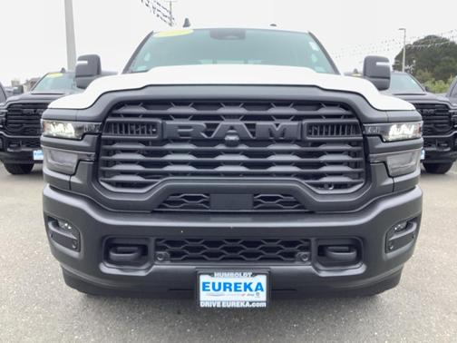 2025 RAM 2500 Tradesman Crew Cab 4x4 6'4' Box