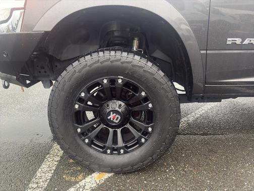 2019 RAM 3500 Laramie Crew Cab 4x4 6'4' Box