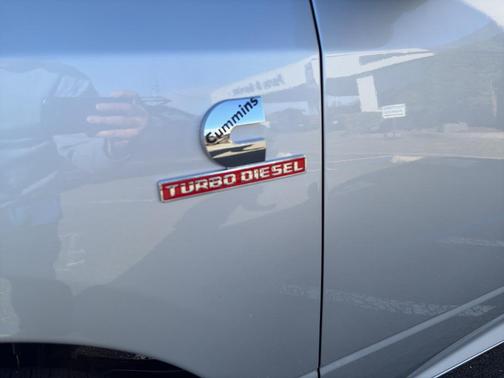 2026 RAM 3500 Tradesman Crew Cab 4x4 6'4' Box