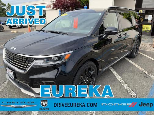 Aurora Black Pearl 2023 Kia Carnival SX