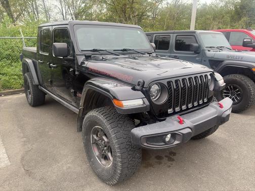 Black Clearcoat 2022 Jeep Gladiator Rubicon