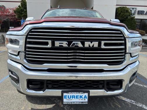 2020 RAM 2500 Laramie Crew Cab 4x4 6'4' Box