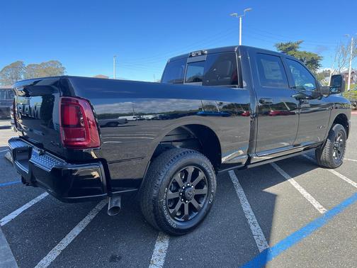 2025 RAM 2500 Laramie Crew Cab 4x4 6'4' Box