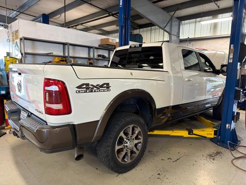 Pearl White 2019 RAM 2500 Longhorn