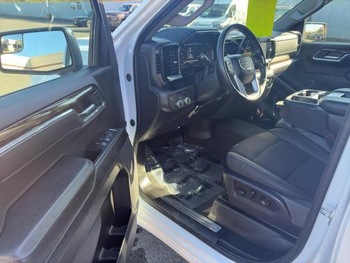 2024 GMC Sierra 1500 SLE