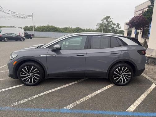 Deep Black Pearl 2023 Volkswagen ID.4 AWD Pro S