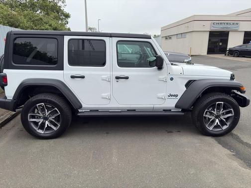 2025 Jeep Wrangler 4xe Sport S