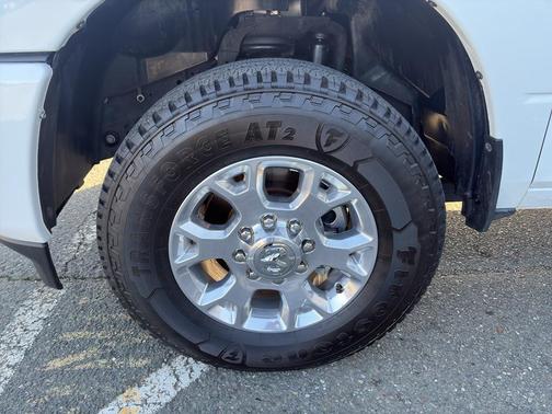 2024 RAM 2500 Laramie Crew Cab 4x4 6'4' Box