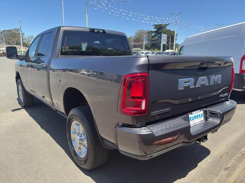 2025 RAM 2500 Big Horn Crew Cab 4x4 6'4' Box