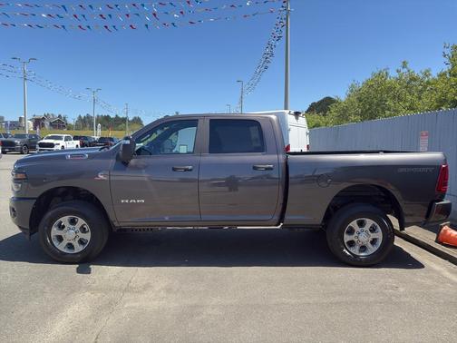 2025 RAM 2500 Big Horn Crew Cab 4x4 6'4' Box