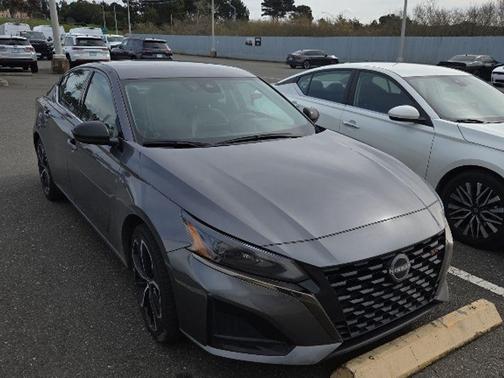 2024 Nissan Altima SR FWD