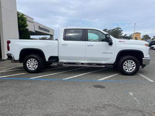 2024 Chevrolet Silverado 2500 LT